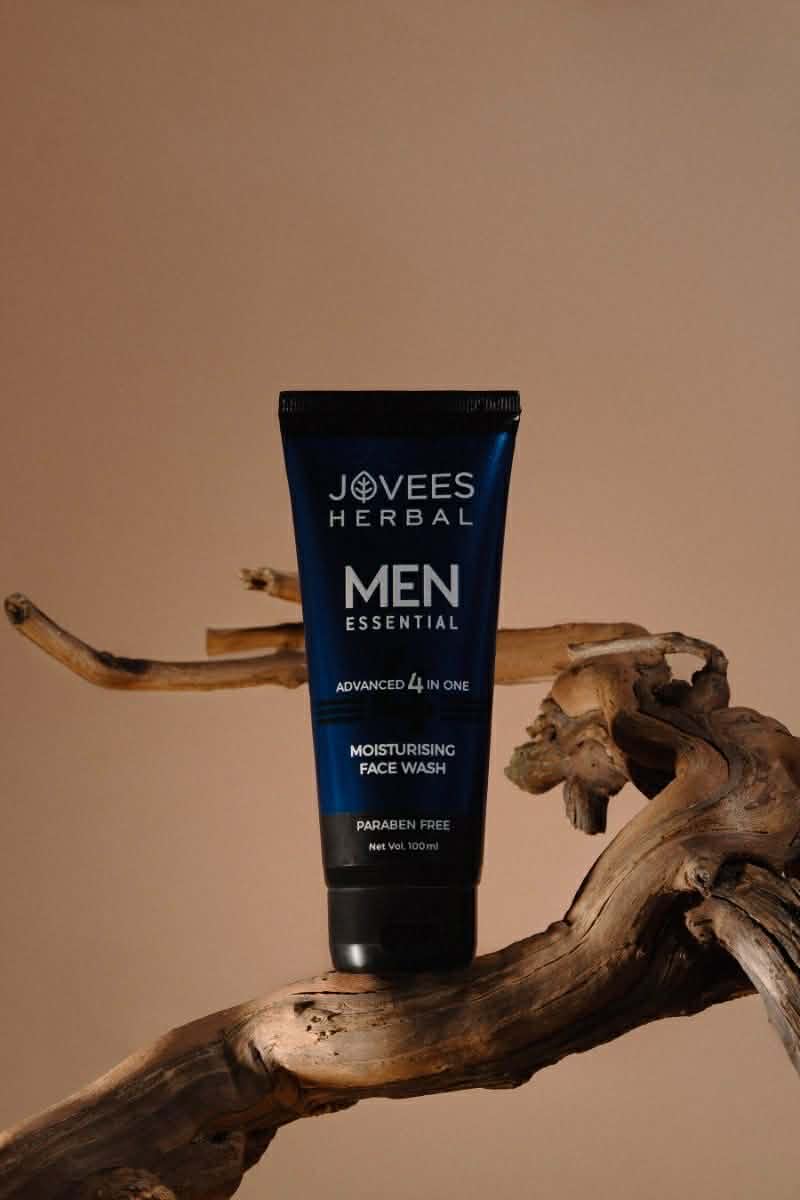 Jovees Herbal Men Essential Advanced 4-in-1 Moisturising Face Wash